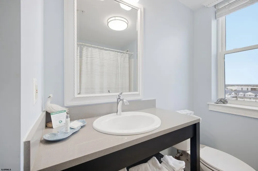 719 E 11th Street Ocean City, NJ 08226
