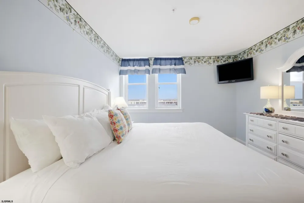 719 E 11th Street Ocean City, NJ 08226