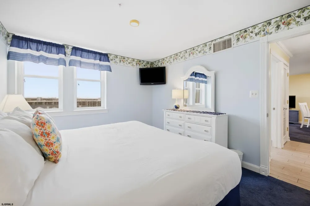 719 E 11th Street Ocean City, NJ 08226