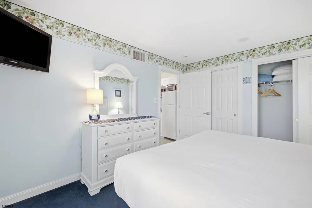 719 E 11th Street Ocean City, NJ 08226