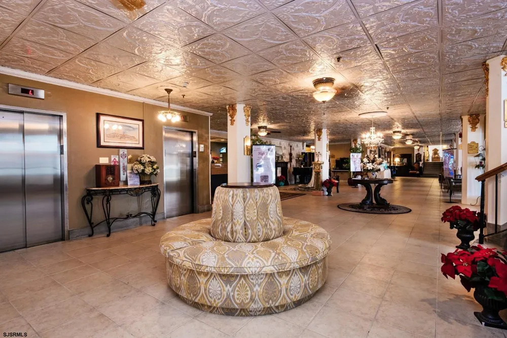 719 E 11th Street Ocean City, NJ 08226