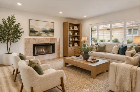 4776 Excelente Drive