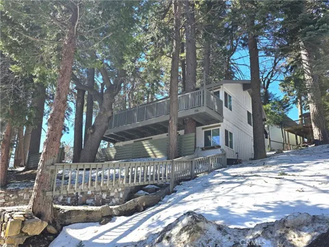 738 W Victoria Court