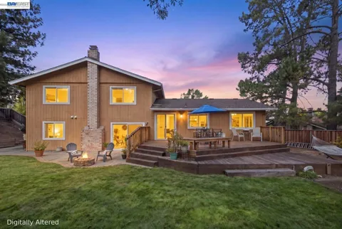 2451 Palmira Pl