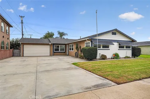 8032 San Luis