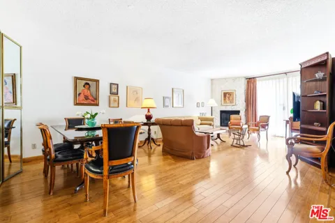 104 S Hayworth Avenue #101