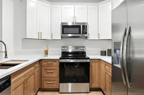 5875 Friars #4307