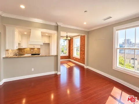 1236 Flores Street #402