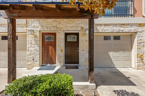 13420 Lyndhurst Street #103