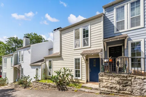 812 Winflo Drive #C