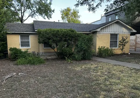 3903 Ridgelea Drive