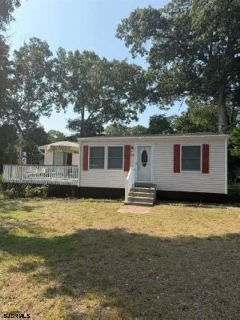 110 Pinewood Road