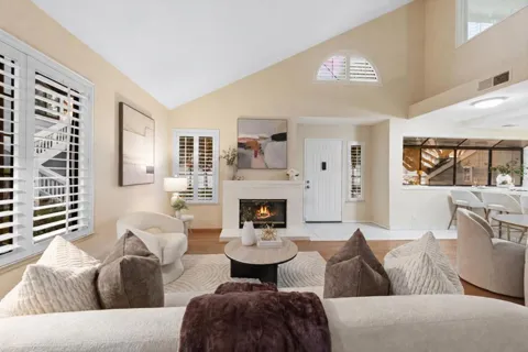 2584 Yerba Bank Court