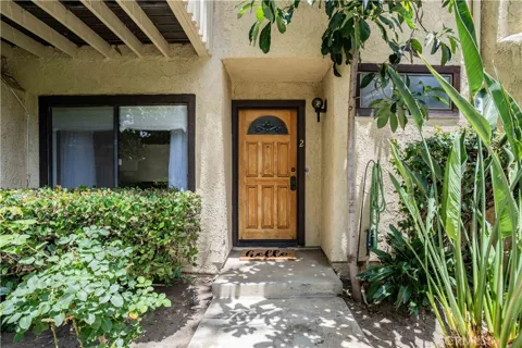 6746 Encino Avenue #2