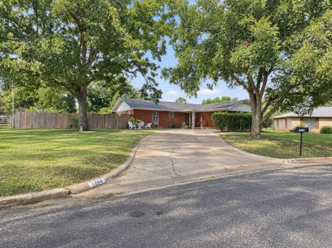 1206 Lake Terrace Drive