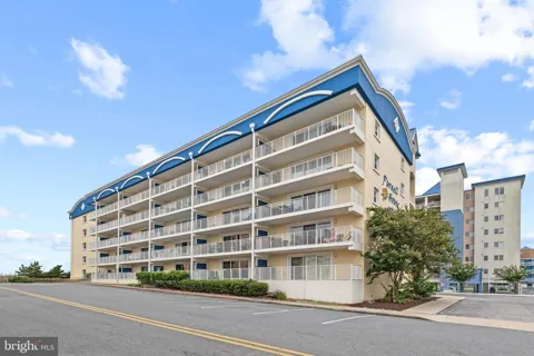 6007 ATLANTIC AVENUE #205