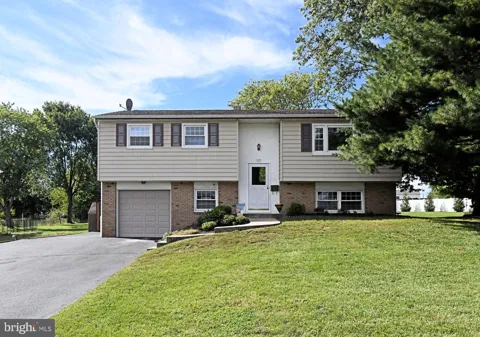 117 MEADOWLAND DRIVE