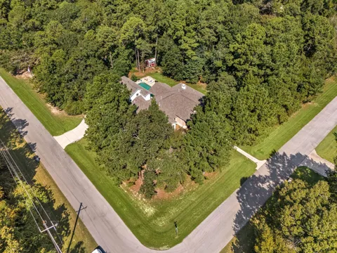 27134 Bridleway Circle