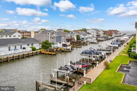 201 S HERON DRIVE #C-12