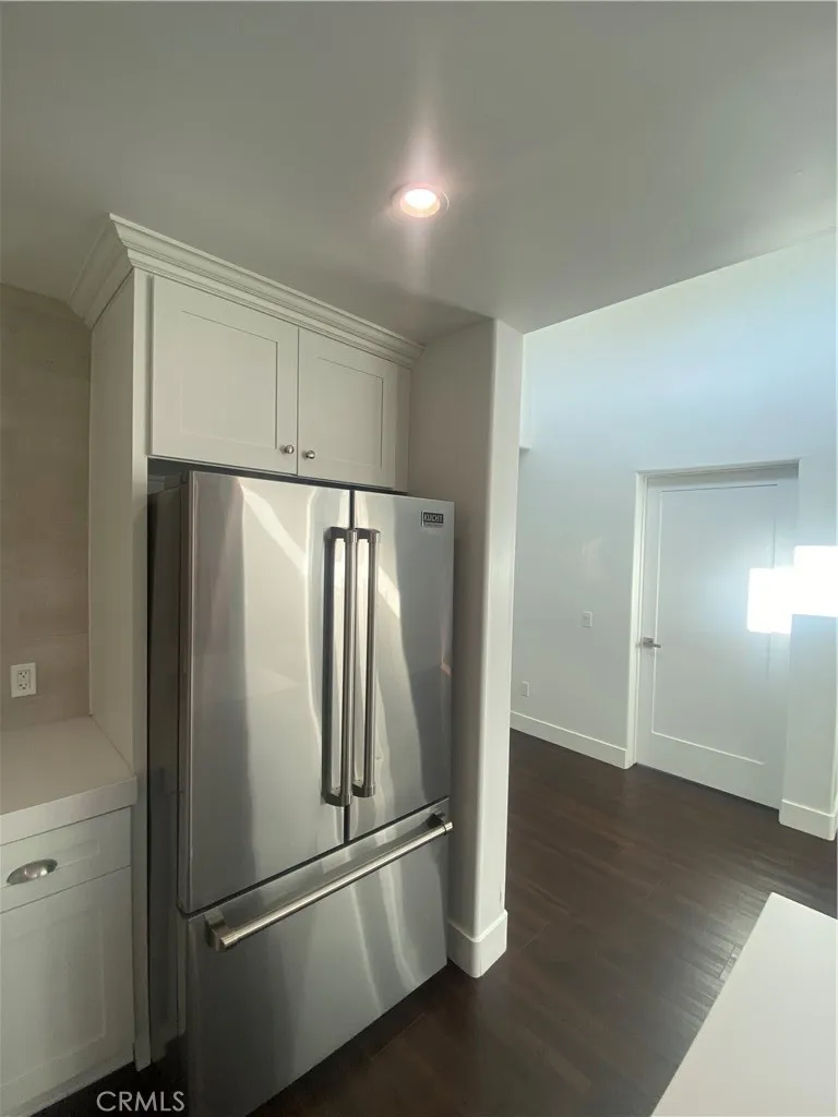 291 6th Upland, CA 91786