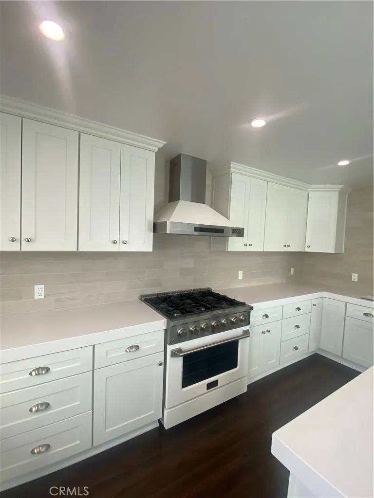 291 6th Upland, CA 91786