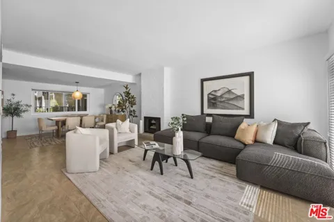 2677 Centinela Avenue #203