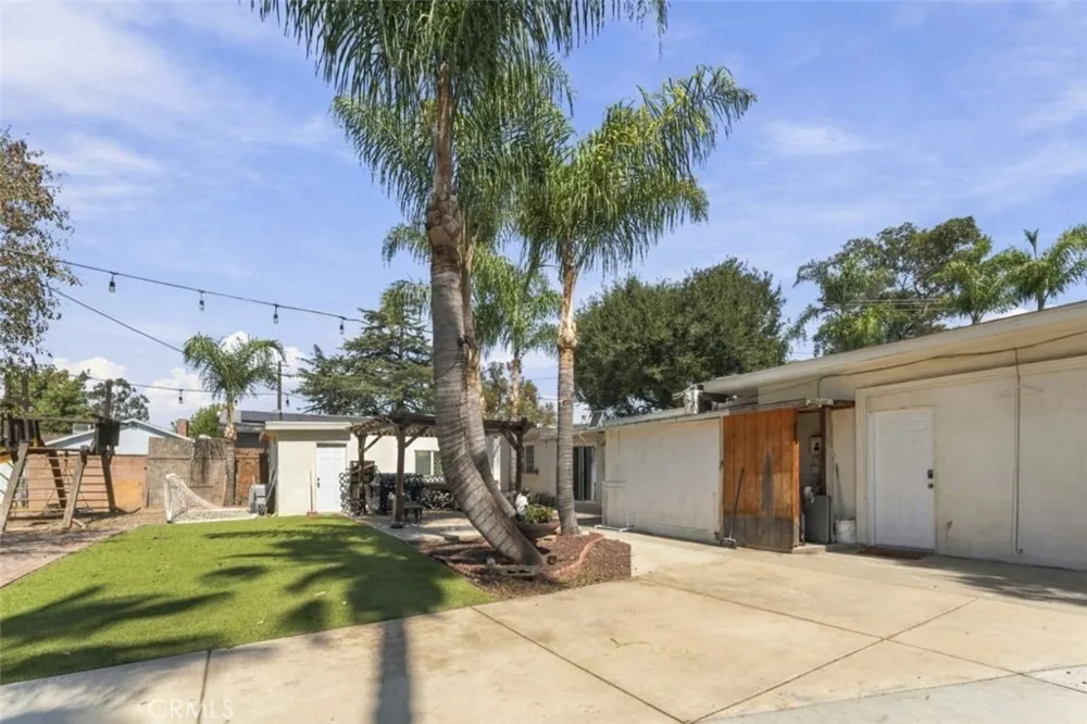 742 Terrace San Bernardino, CA 92410