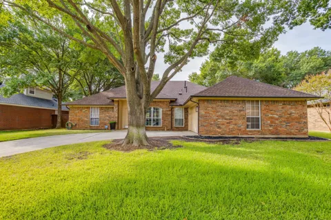 2637 Surrey Woods Road
