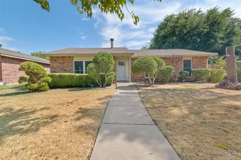 1418 Paris Drive