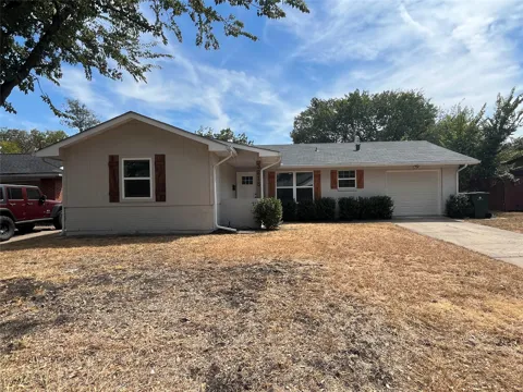 3218 Maple Drive