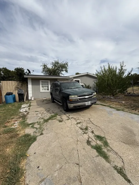 120 Woodbridge Way