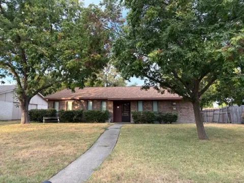 1909 Bosque Drive