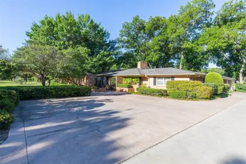 1410 Tanglewood Road