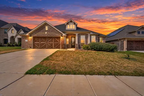 289 SPARKLING SPRINGS