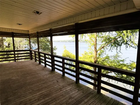 204 Bluebird Lane