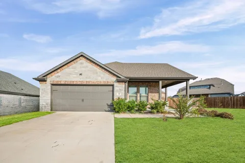 38 Mockingbird Lane