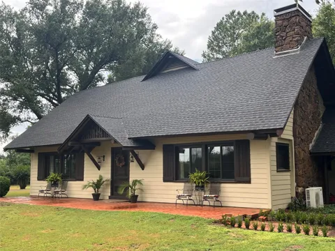 1747 W Highway 84