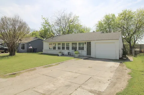 3119 Eisenhower Drive