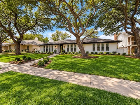 2709 Prairie Creek Court