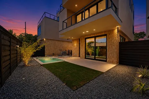 1403 Barton Hills Drive #2