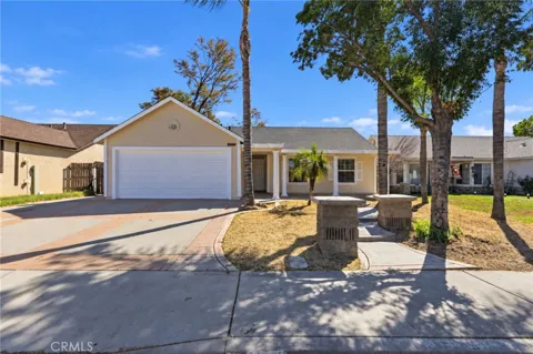 2351 Carnation