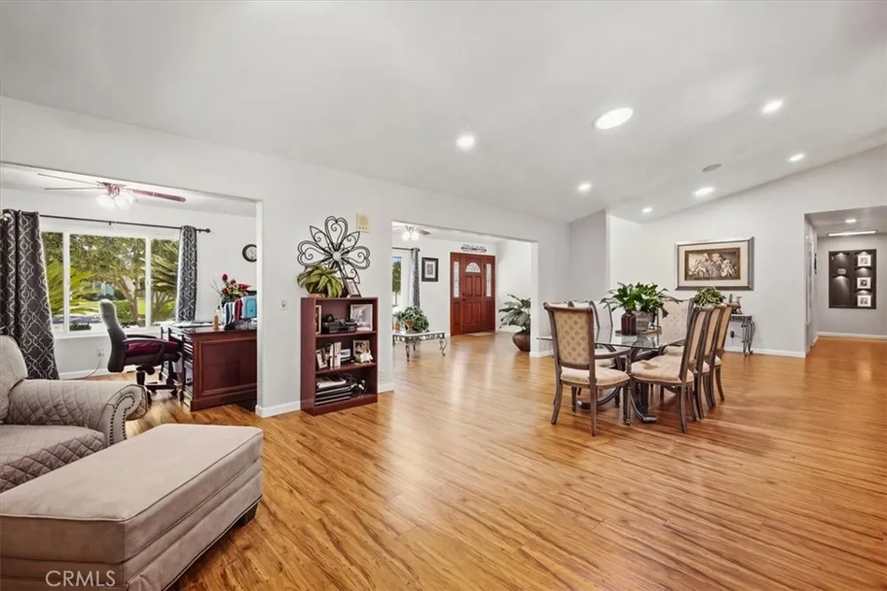 1931 Redding Way Upland, CA 91784