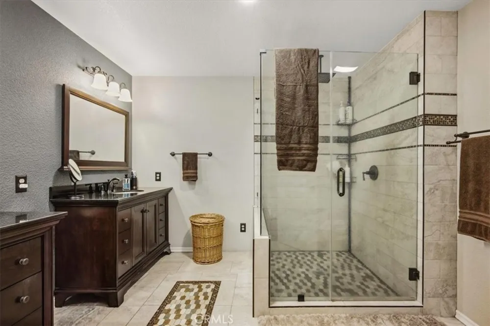 1931 Redding Way Upland, CA 91784