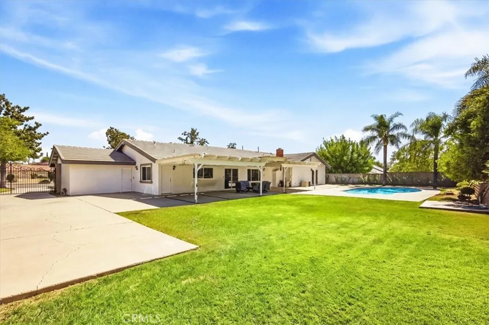 1931 Redding Way Upland, CA 91784