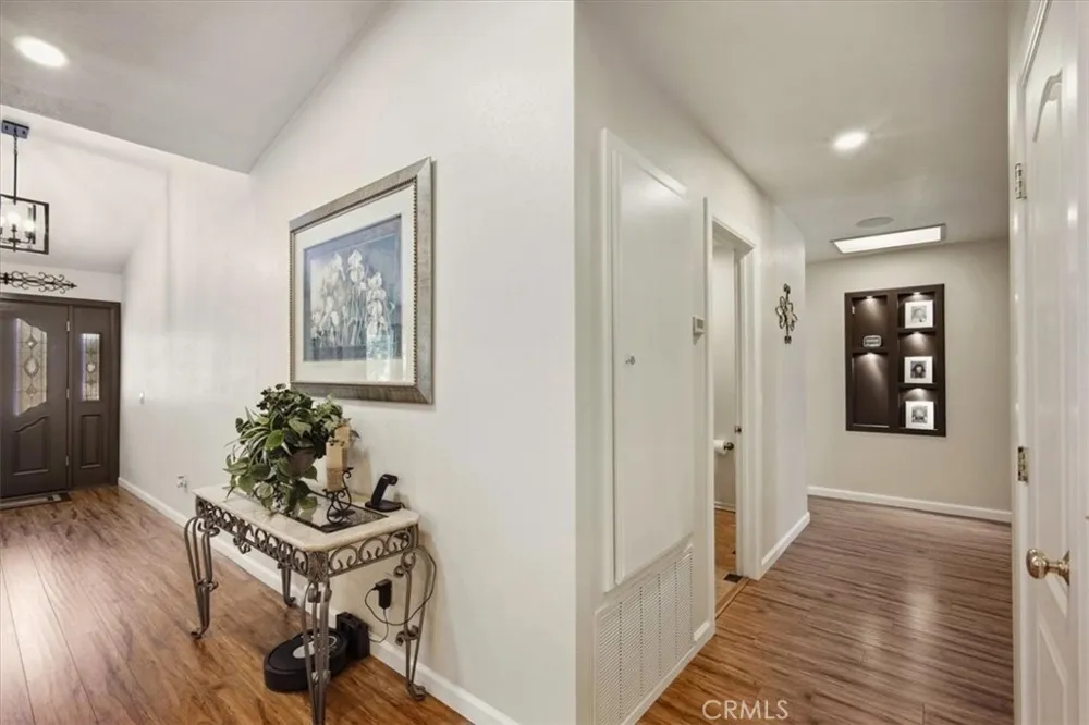 1931 Redding Way Upland, CA 91784