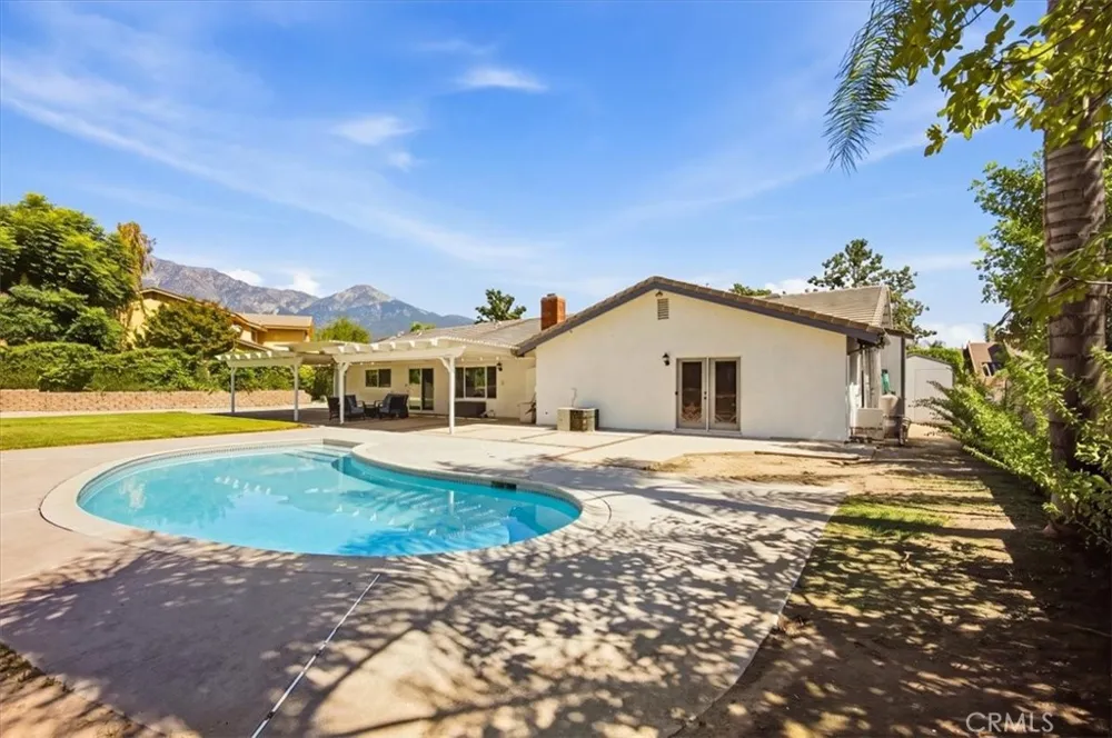 1931 Redding Way Upland, CA 91784