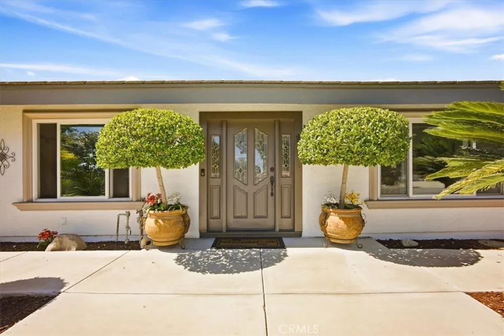 1931 Redding Way Upland, CA 91784