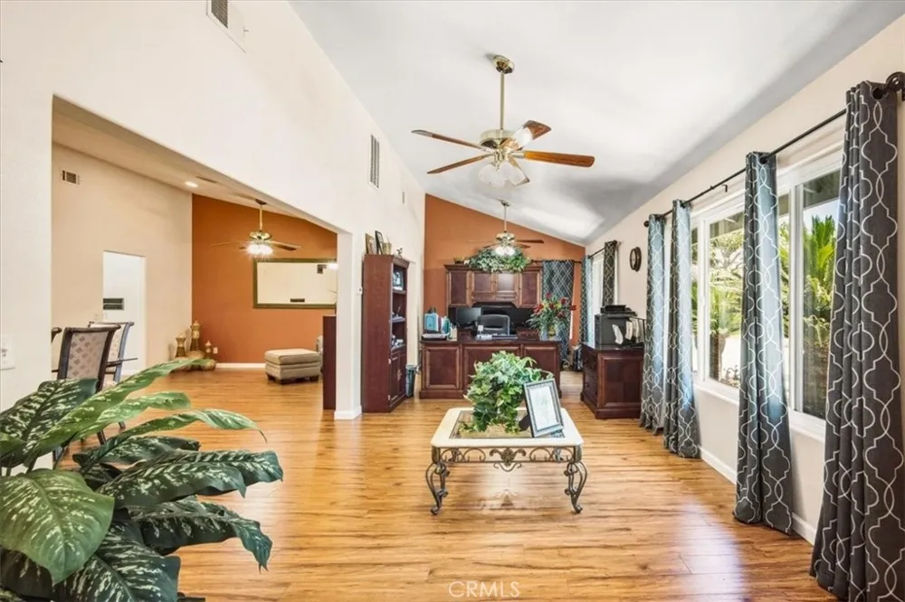 1931 Redding Way Upland, CA 91784