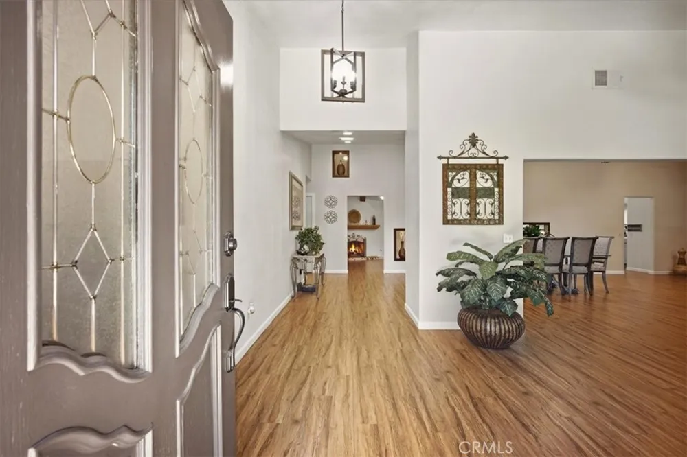 1931 Redding Way Upland, CA 91784