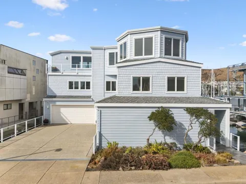 1425 Sandpiper Spit